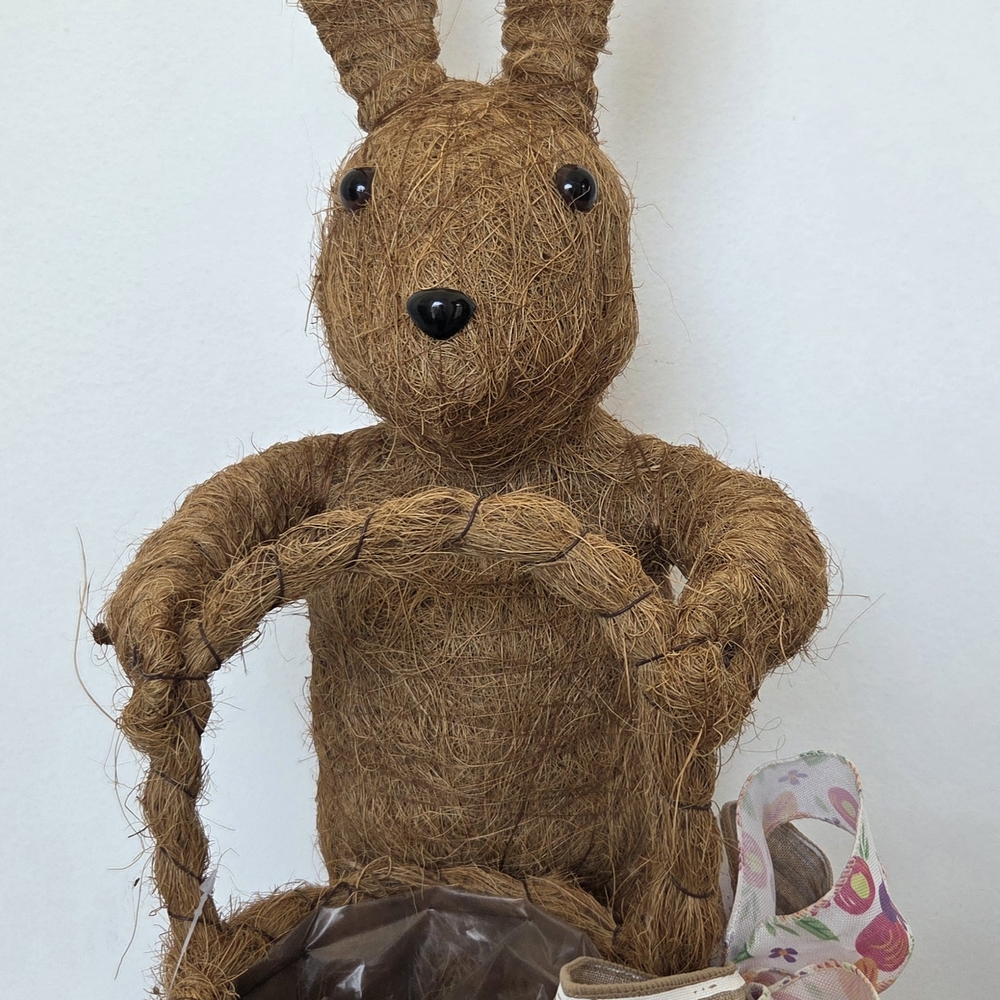 Rustic Rabbit Planter Basket in Natural Brown - Picture 2 of 11